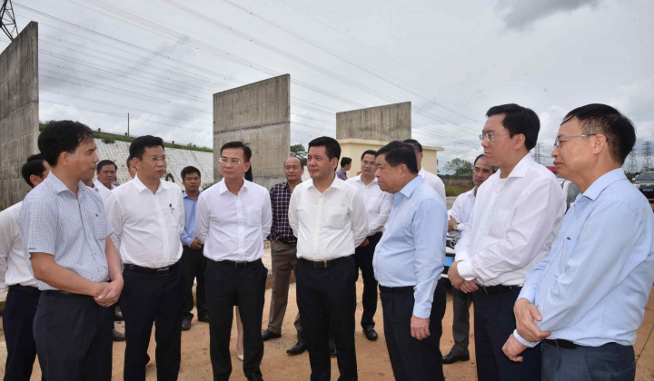 Thúc đẩy phát triển các ngành công nghiệp, năng lượng thế mạnh của Đắk Nông