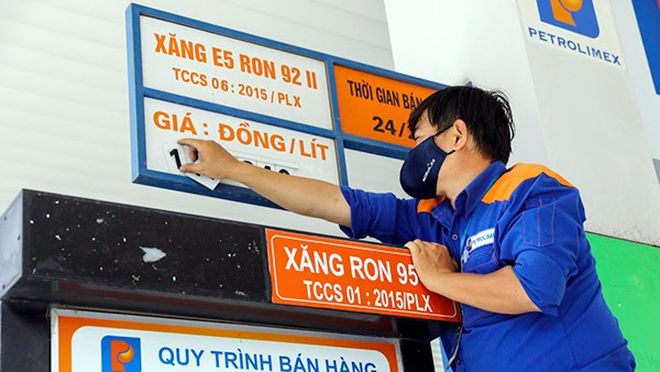 Triển khai ngay Nghị quyết của UBTVQH về mức thuế bảo vệ môi trường đối với xăng, dầu, mỡ nhờn