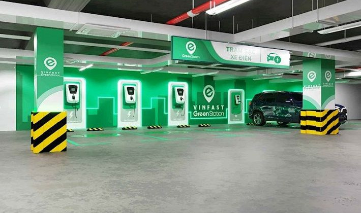 EVNHANOI phối hợp cùng VinFast thực hiện hạ tầng trạm sạc