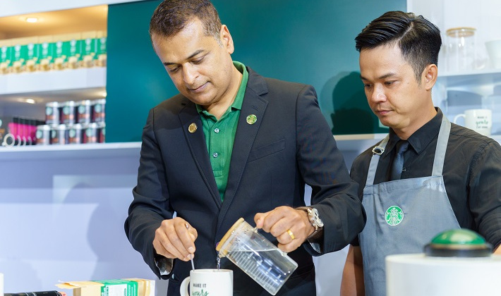 Nestlé ra mắt cà phê hòa tan cao cấp Starbucks