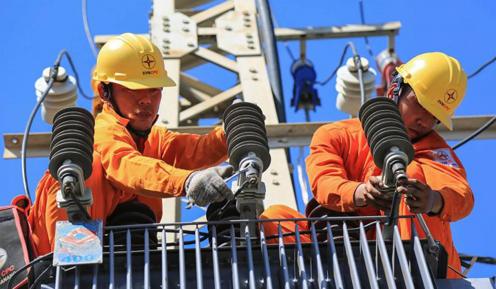 Đảm bảo cung ứng đủ điện cho sản xuất, kinh doanh và tiêu dùng
