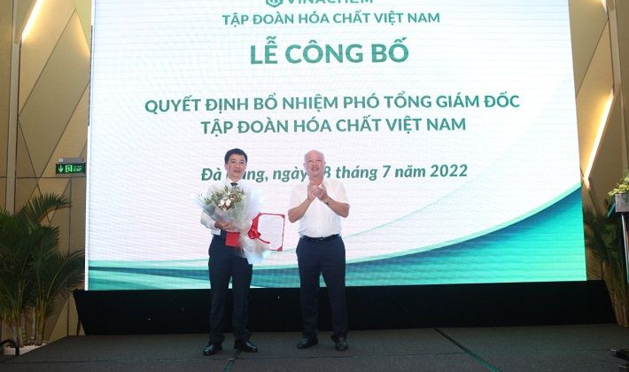 Trao Quyết định bổ nhiệm Phó Tổng giám đốc Vinachem