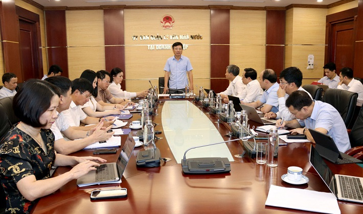 Ủy ban Quản lý vốn Nhà nước tại doanh nghiệp làm việc với Tập đoàn Điện lực Việt Nam