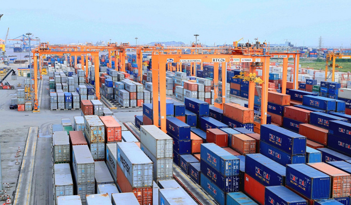 Thu ngân sách từ xuất nhập khẩu tăng cao
