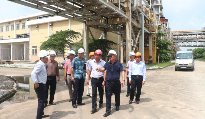 Chủ tịch HĐTV Vinachem làm việc với Công ty Cổ phần Phân đạm và Hóa chất Hà Bắc