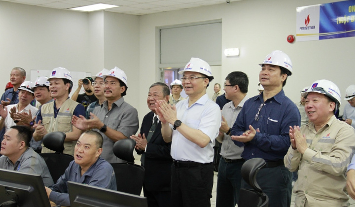 Nhiệt điện Thái Bình 2: Đốt dầu lần đầu Tổ máy số 2