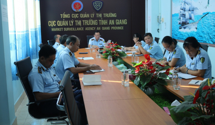 Cục QLTT tỉnh An Giang: Khẩn cấp kết nối thông suốt nhà phân phối đến cửa hàng bán lẻ xăng dầu