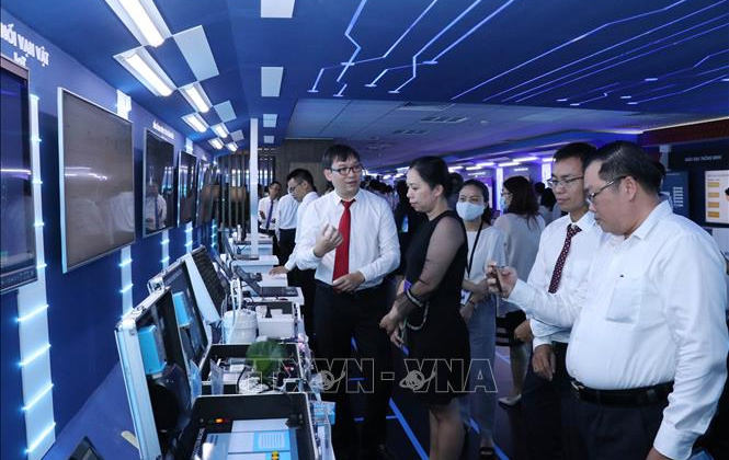 Chuyển đổi số - giải pháp phát triển bền vững doanh nghiệp Việt Nam hiện nay