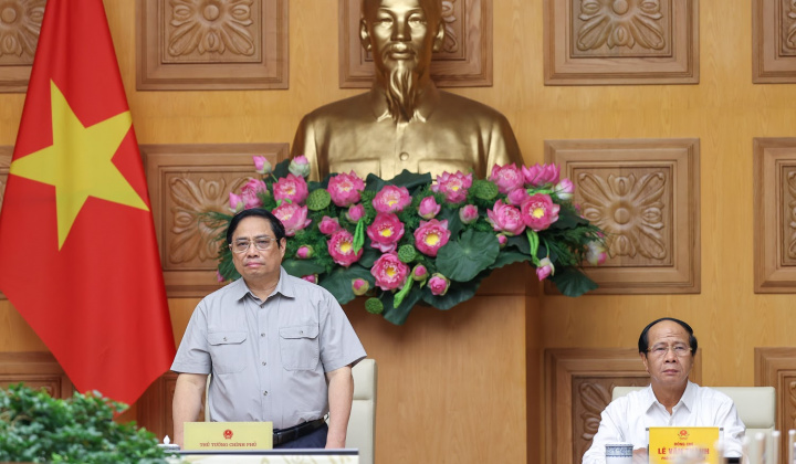 Thủ tướng triệu tập họp khẩn ứng phó bão số 4