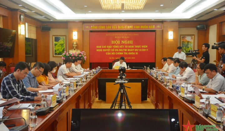 Xây dựng và phát huy vai trò của đội ngũ doanh nhân Việt Nam trong thời kỳ đẩy mạnh công nghiệp hóa, hiện đại hóa và hội nhập quốc tế