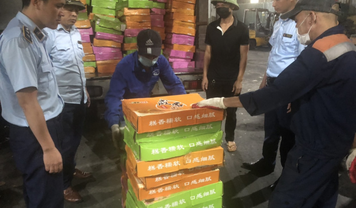 Hưng Yên: Tiêu hủy gần 18.000 chiếc bánh trung thu không rõ nguồn gốc, xuất xứ