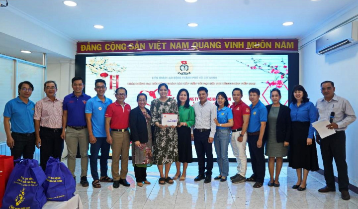 Công ty VISSAN: Ấm áp Chương trình “Tết sum vầy - Xuân tri ân”