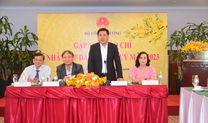 Bộ Công Thương gặp gỡ báo chí khu vực phía Nam