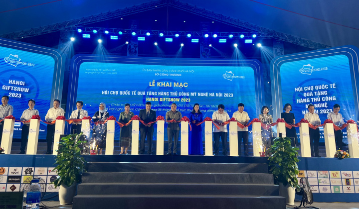 Khai mạc Hội chợ quốc tế Quà tặng hàng thủ công mỹ nghệ Hà Nội 2023