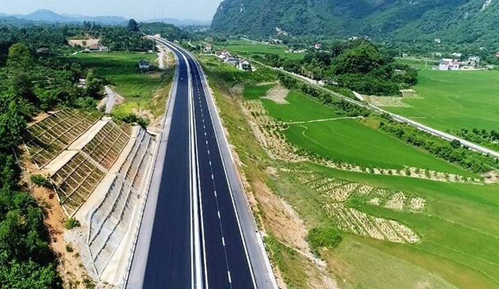 Hơn 3.900 tỷ đồng đầu tư xây dựng 2 đoạn tuyến đường Hồ Chí Minh