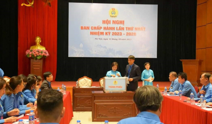 Bà Phạm Thị Thanh Tâm tái cử Chủ tịch Công đoàn Dệt May Việt Nam