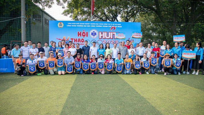 Chính thức Khai mạc Hội thao truyền thống Công đoàn Trường Đại học Công Thương TP. Hồ Chí Minh