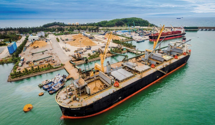 Quảng Ngãi: Cho phép Hòa Phát lập đề xuất đầu tư Bến số 4, 5 Khu bến cảng Dung Quất