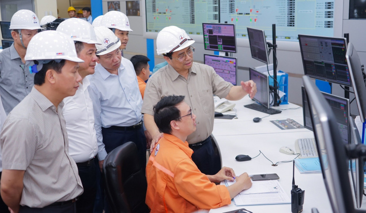 Thủ tướng giao loạt nhiệm vụ để đảm bảo cung ứng điện, giữ vững an ninh năng lượng quốc gia