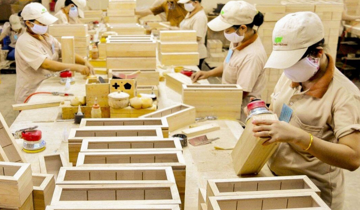 Xuất khẩu đồ gỗ nội thất dự báo khả quan hơn trong những tháng cuối năm