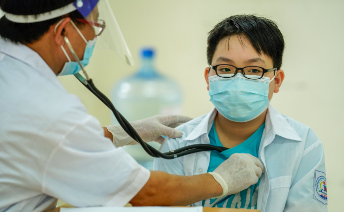 Các yếu tố ảnh hưởng đến việc giữ chân nhân viên y tế ở các bệnh viện công lập tại Thành phố Hồ Chí Minh