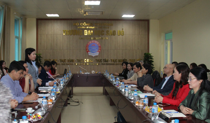 Trường Đại học Sao Đỏ lấy thế mạnh “lõi” hướng tới đào tạo nghề logistics