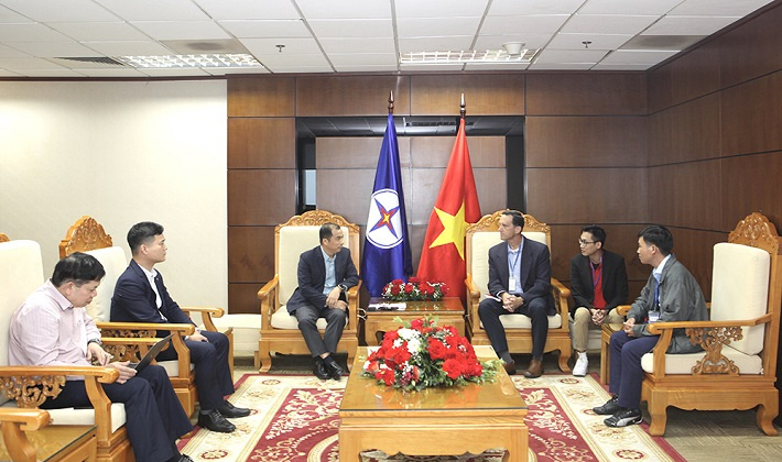 Tập đoàn Điện lực Việt Nam làm việc với Công ty Shell Việt Nam