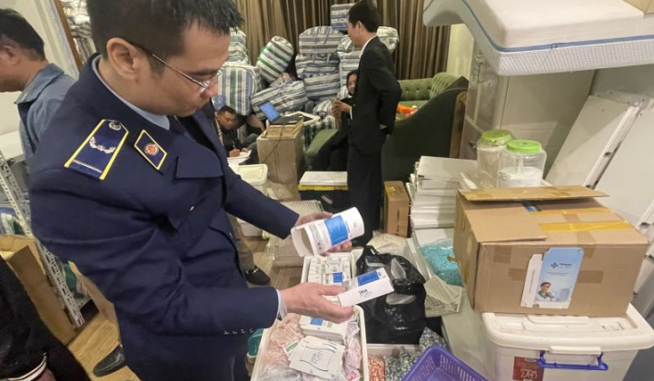 Hà Nội: Kiểm soát chống buôn lậu, gian lận thương mại qua cảng hàng không quốc tế Nội Bài