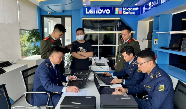 Thái Nguyên: Tạm giữ 26 máy tính xách tay nhập lậu