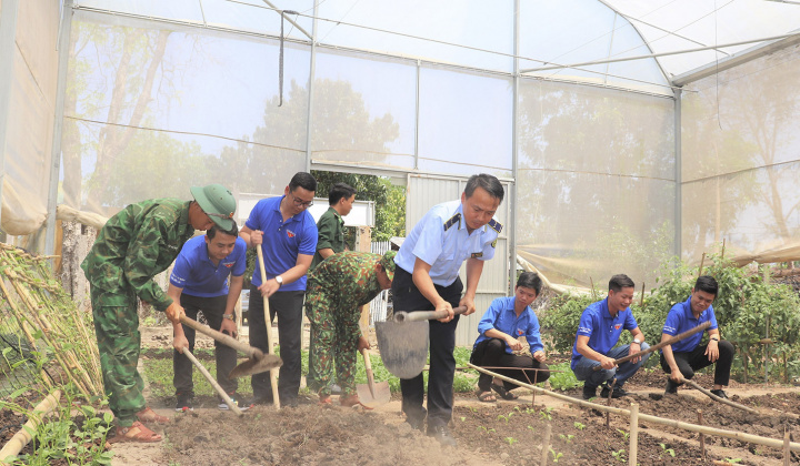 Tuổi trẻ Quản lý thị trường tích cực hưởng ứng tháng Thanh niên năm 2023