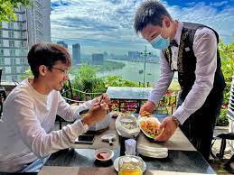 Một số giải pháp phát triển ẩm thực cho ngành du lịch Việt Nam vươn tầm quốc tế