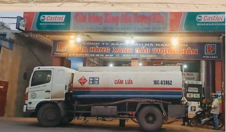 Xử phạt 02 doanh nghiệp 130 triệu đồng do mua bán xăng dầu ngoài hệ thống