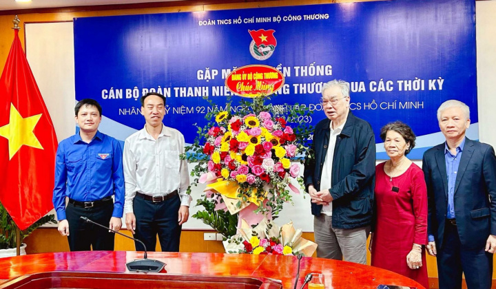 Gặp mặt truyền thống các cựu cán bộ Đoàn Thanh niên Bộ Công Thương các thời kỳ