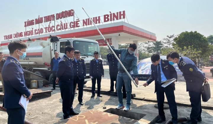 Tăng cường kiểm tra, xử lý vi phạm về chất lượng xăng dầu