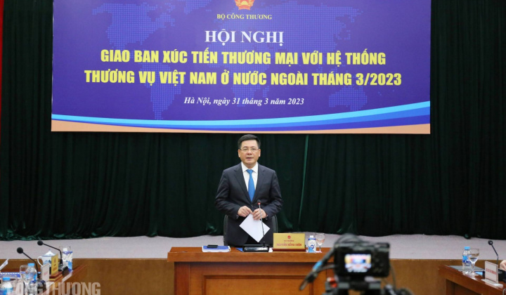 Tập trung phát triển thị trường, đẩy mạnh xuất khẩu hàng hoá