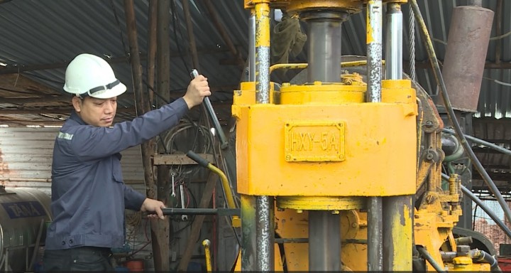Thêm một công trình khoan sâu tại bể than Quảng Ninh