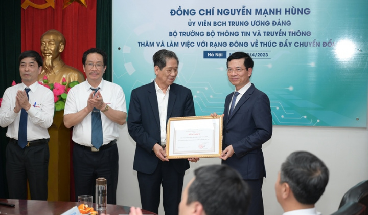 Rạng Đông: Mong muốn tìm giải pháp để chuyển đổi số toàn diện