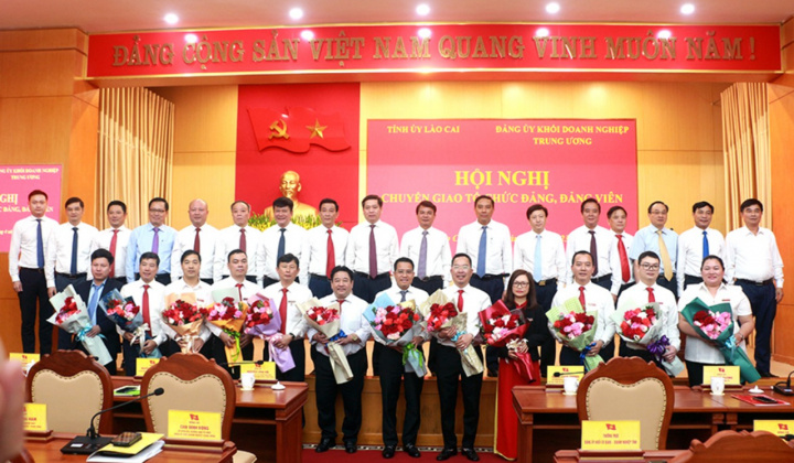 2.700 đảng viên được tiếp nhận về Đảng bộ Tập đoàn Hóa chất Việt Nam
