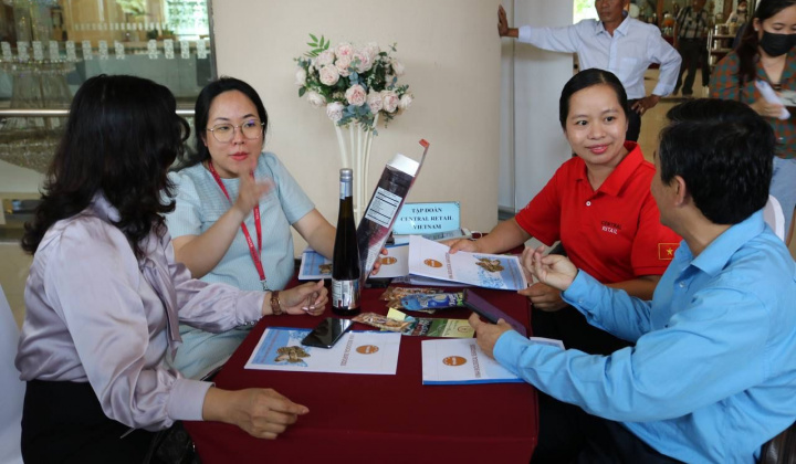 Central Retail xúc tiến tìm hiểu 180 nhà cung cấp vùng duyên hải Nam Trung bộ