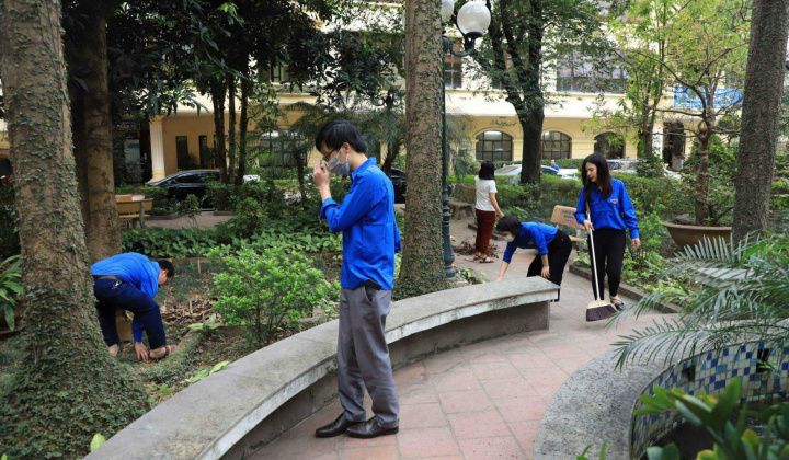 Thanh niên Trường Đào tạo, bồi dưỡng Cán bộ Công Thương Trung ương tăng cường xây dựng công sở xanh - sạch - đẹp