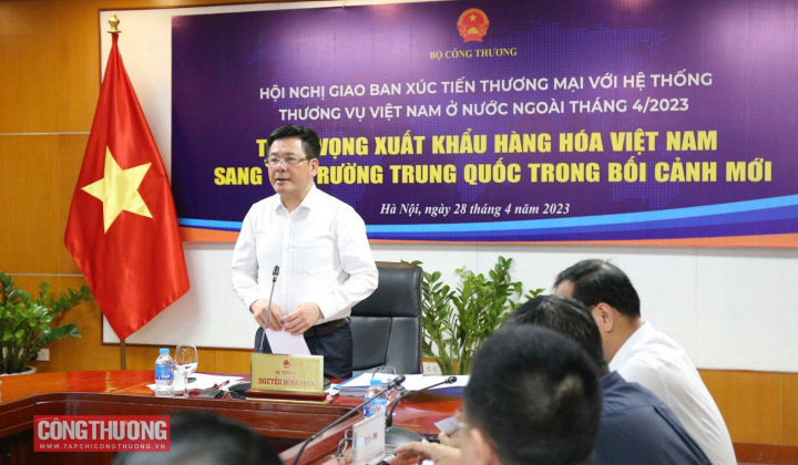 Đẩy mạnh xuất khẩu hàng hóa Việt Nam sang thị trường Trung Quốc trong bối cảnh mới