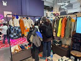 Các yếu tố ảnh hưởng tới hành vi tiêu dùng bền vững trong ngành thời trang của giới trẻ trên địa bàn thành phố Hà Nội