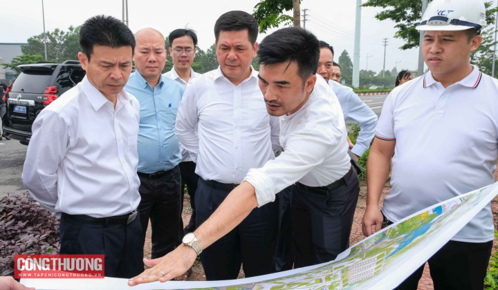 Bộ trưởng Nguyễn Hồng Diên cùng đoàn công tác Chính phủ làm việc tại tỉnh Vĩnh Phúc