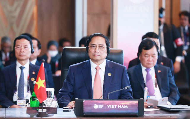 “Một ASEAN Tầm vóc: Tâm điểm của Tăng trưởng"