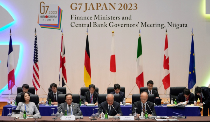 Nhóm G7 cảnh báo triển vọng kinh tế toàn cầu ngày càng không chắc chắn