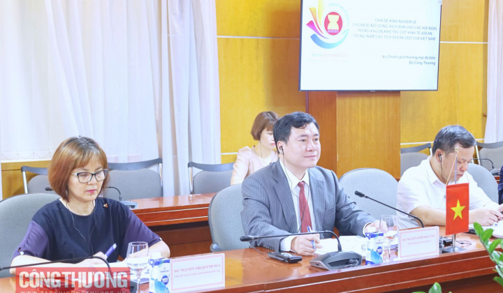 Đoàn Bộ Công Thương Lào sang thăm Việt Nam và học tập kinh nghiệm tổ chức năm Chủ tịch ASEAN