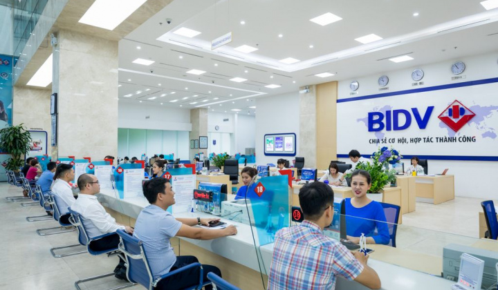 Các nhân tố ảnh hưởng đến rủi ro tín dụng khách hàng doanh nghiệp tại ngân hàng Thương mại Cổ phần Đầu tư và Phát triển Việt Nam - Chi nhánh Trà Vinh