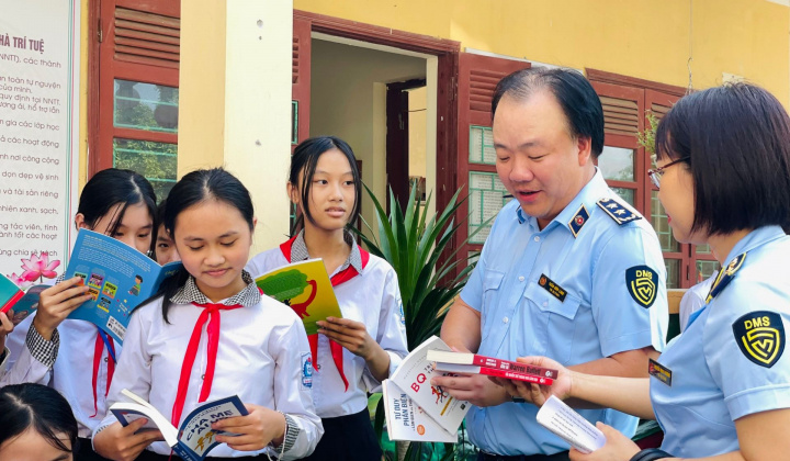 Quản lý thị trường góp phần xây dựng và lan tỏa văn hóa đọc sách tại Hà Tĩnh