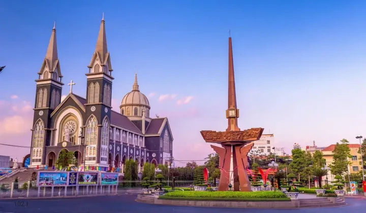 Phát triển ngành du lịch tại Bình Dương trong bối cảnh hội nhập: thực trạng và giải pháp