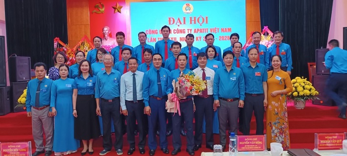 Công ty Apatit Việt Nam: “Đổi mới - Dân chủ - Đoàn kết - Phát triển”